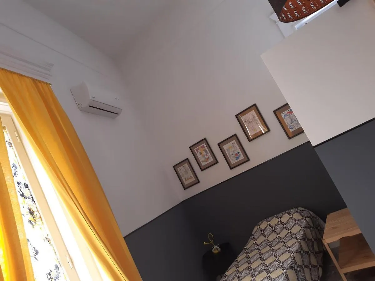 Carafe'&Caraspe' Bed and Breakfast Νάπολη