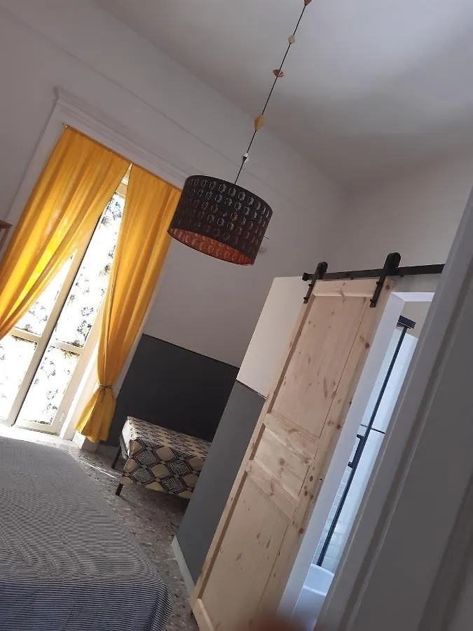 Bed & Breakfast Bed and Breakfast Carafe'&Caraspe' Napoli Italia