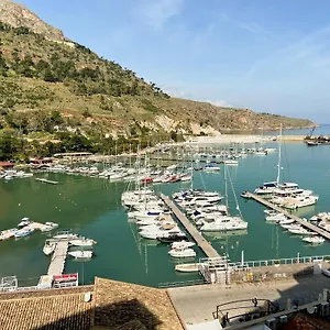 nelle-antiche-mura.sicilyhotelsitaly.net/